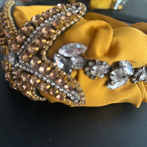 Yellow satin evening headband with crystals - Picture 5 of 5